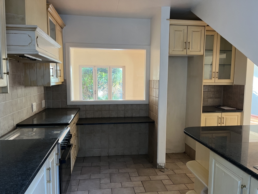To Let 3 Bedroom Property for Rent in Bryanston Gauteng