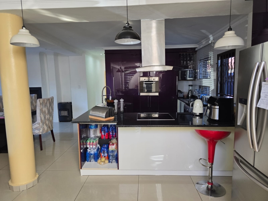 5 Bedroom Property for Sale in Alveda Park Gauteng