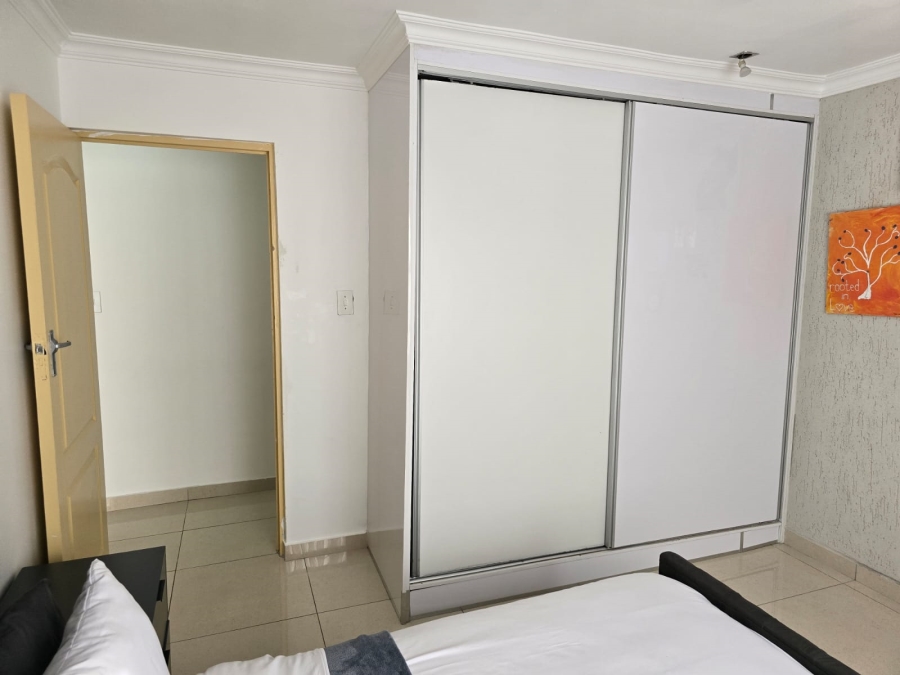 5 Bedroom Property for Sale in Alveda Park Gauteng