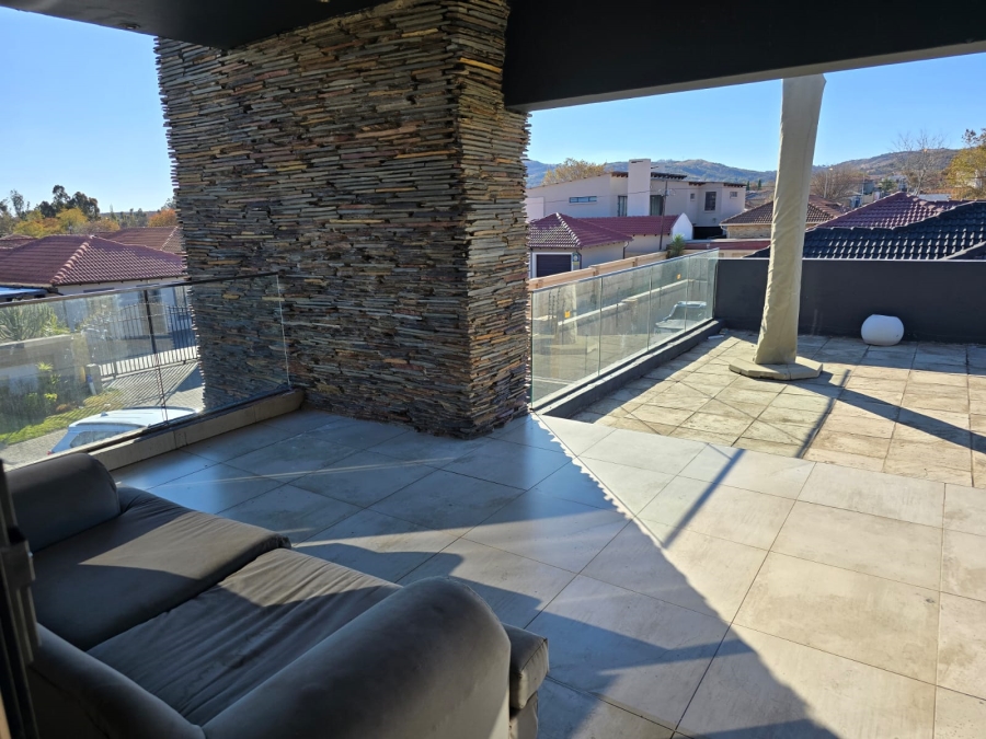 5 Bedroom Property for Sale in Alveda Park Gauteng