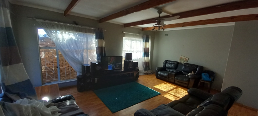 To Let 4 Bedroom Property for Rent in Hamberg Gauteng