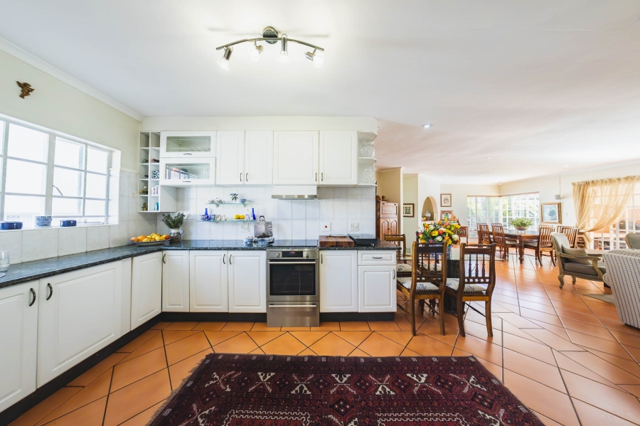 3 Bedroom Property for Sale in Eldoraigne Gauteng
