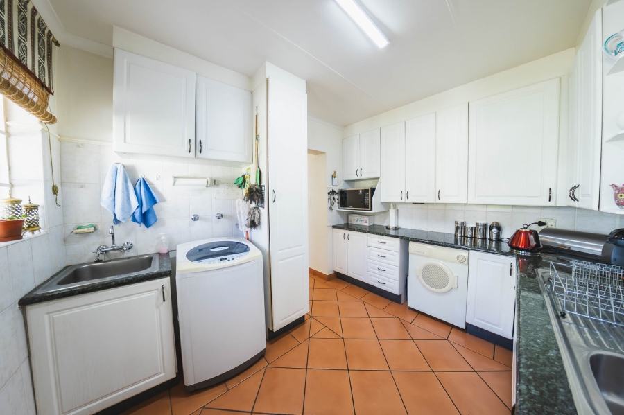 3 Bedroom Property for Sale in Eldoraigne Gauteng