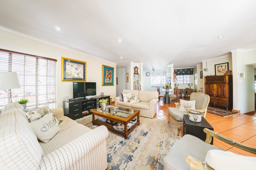 3 Bedroom Property for Sale in Eldoraigne Gauteng