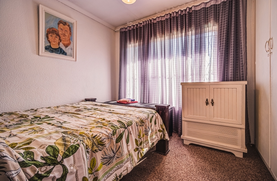 6 Bedroom Property for Sale in Van Riebeeck Park Gauteng