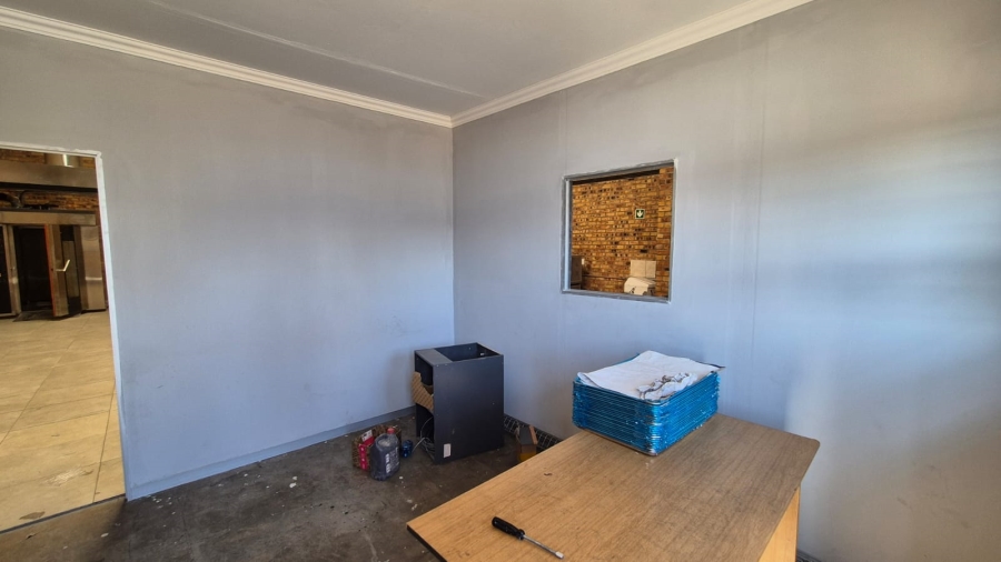 To Let commercial Property for Rent in N4 Gateway Industrial Park Gauteng