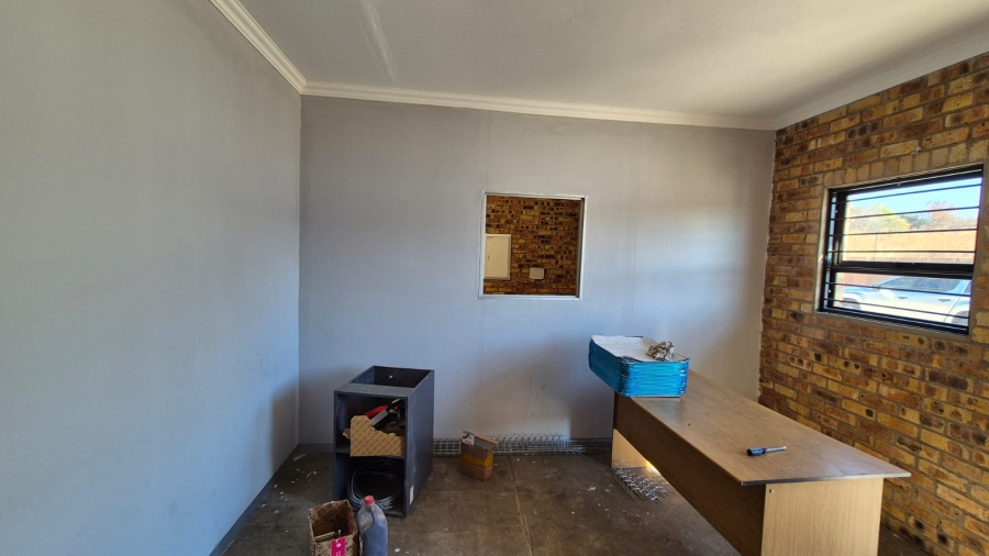To Let commercial Property for Rent in N4 Gateway Industrial Park Gauteng
