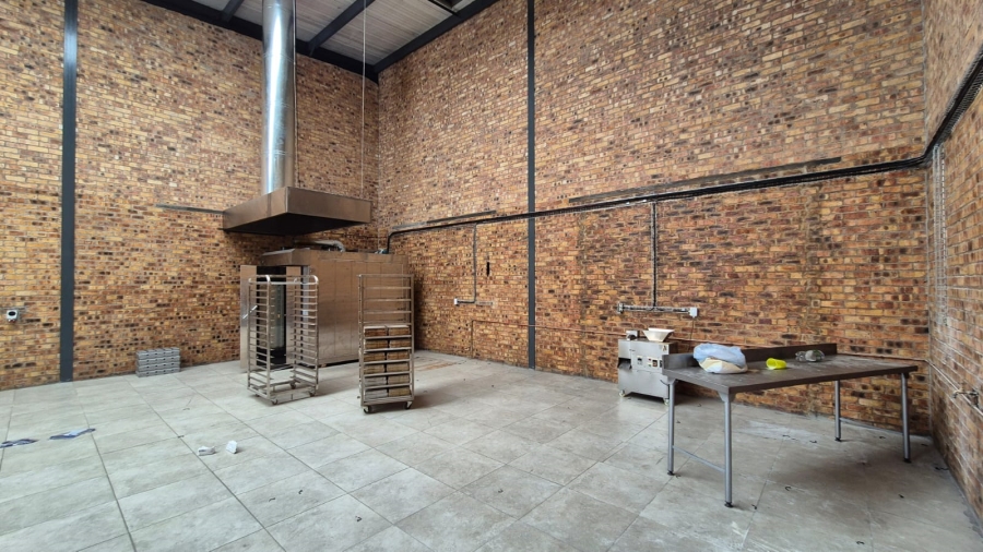 To Let commercial Property for Rent in N4 Gateway Industrial Park Gauteng