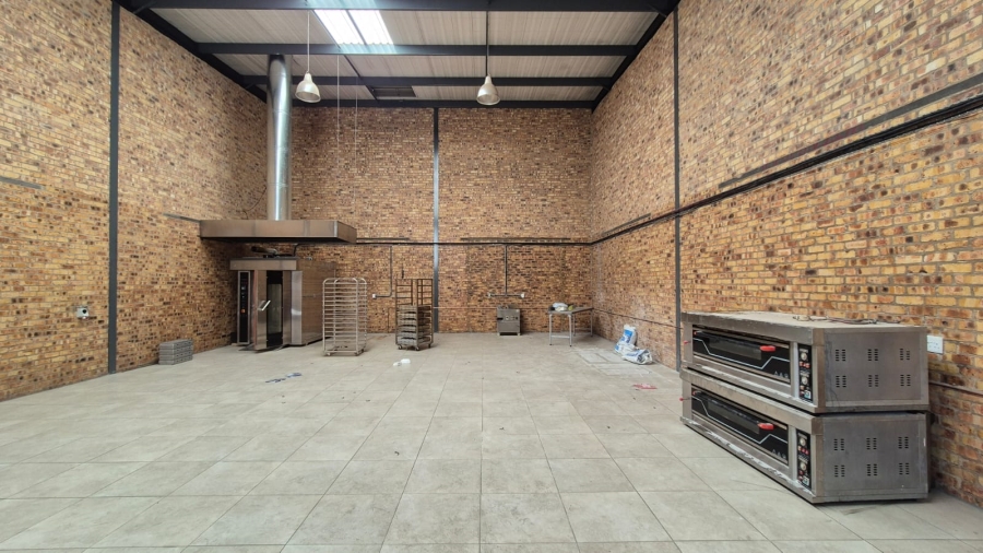 To Let commercial Property for Rent in N4 Gateway Industrial Park Gauteng