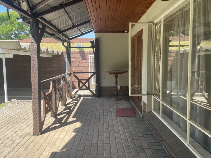 5 Bedroom Property for Sale in Hazelwood Gauteng