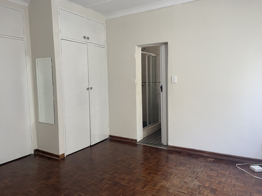 5 Bedroom Property for Sale in Hazelwood Gauteng