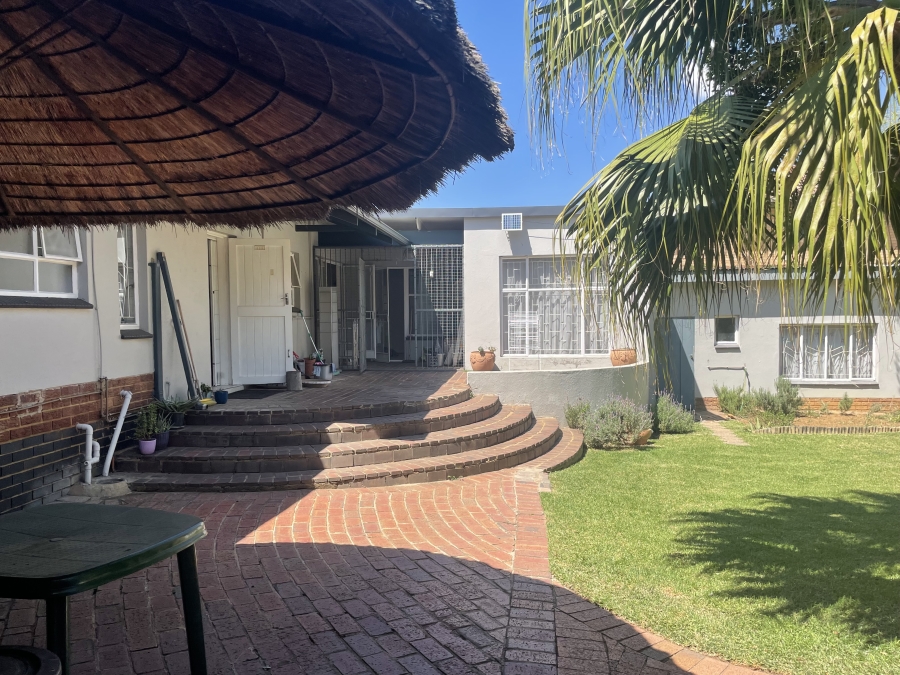 5 Bedroom Property for Sale in Hazelwood Gauteng