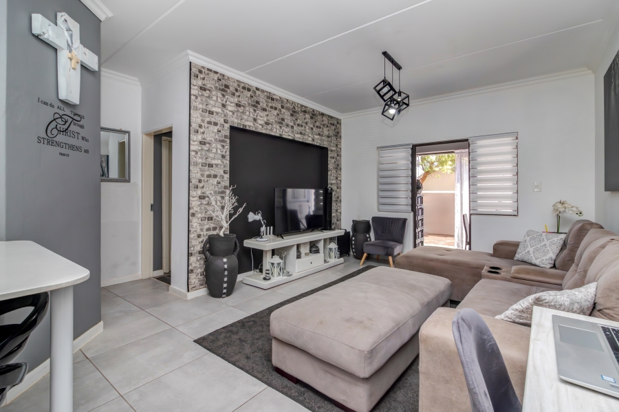 3 Bedroom Property for Sale in Broadacres Gauteng