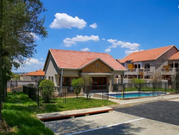 3 Bedroom Property for Sale in Broadacres Gauteng