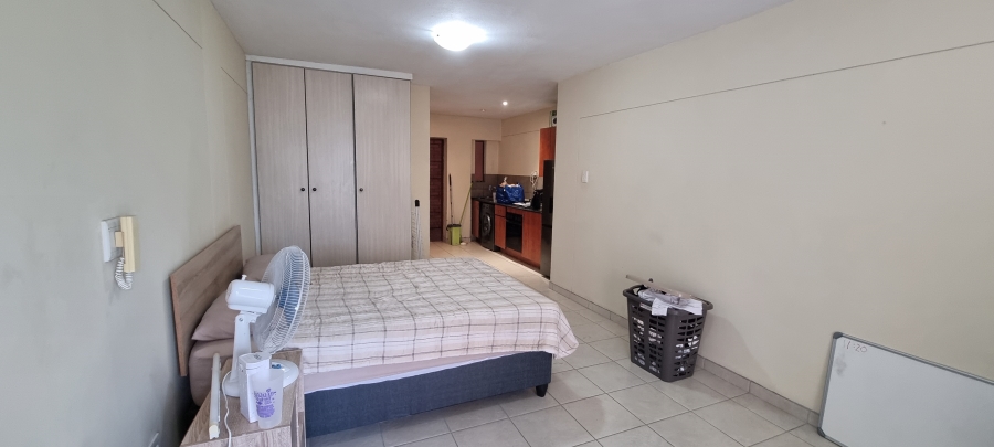 1 Bedroom Property for Sale in Hatfield Gauteng