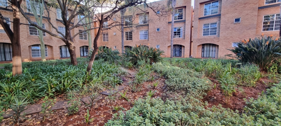 1 Bedroom Property for Sale in Hillcrest Gauteng