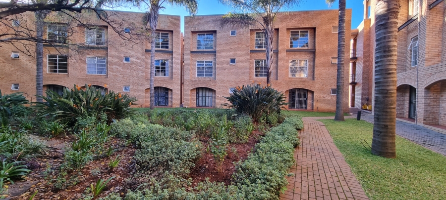 1 Bedroom Property for Sale in Hillcrest Gauteng