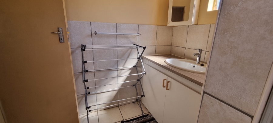 1 Bedroom Property for Sale in Hillcrest Gauteng