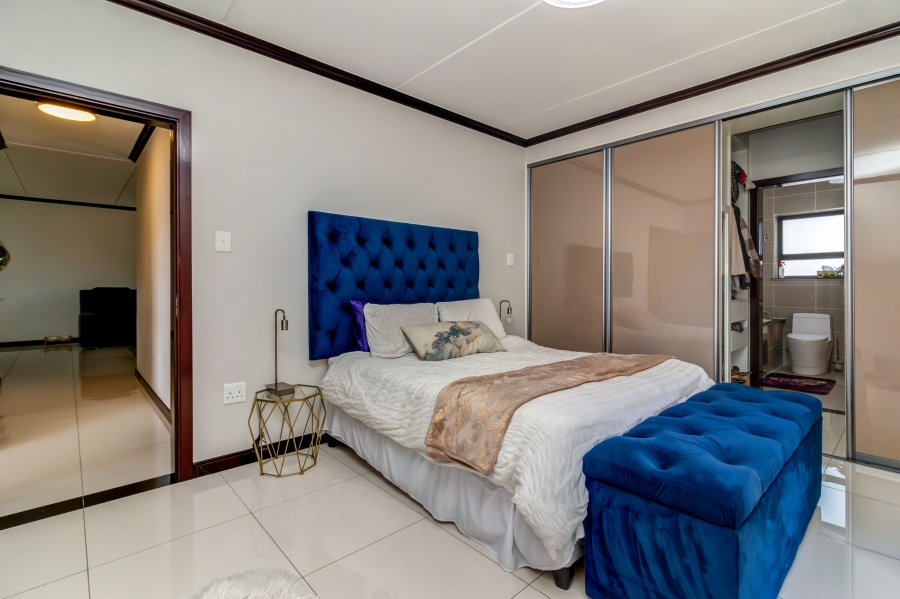 3 Bedroom Property for Sale in Broadacres Gauteng