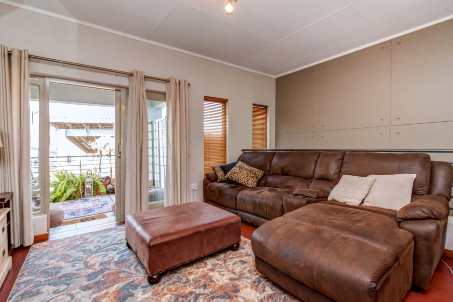 2 Bedroom Property for Sale in Broadacres Gauteng