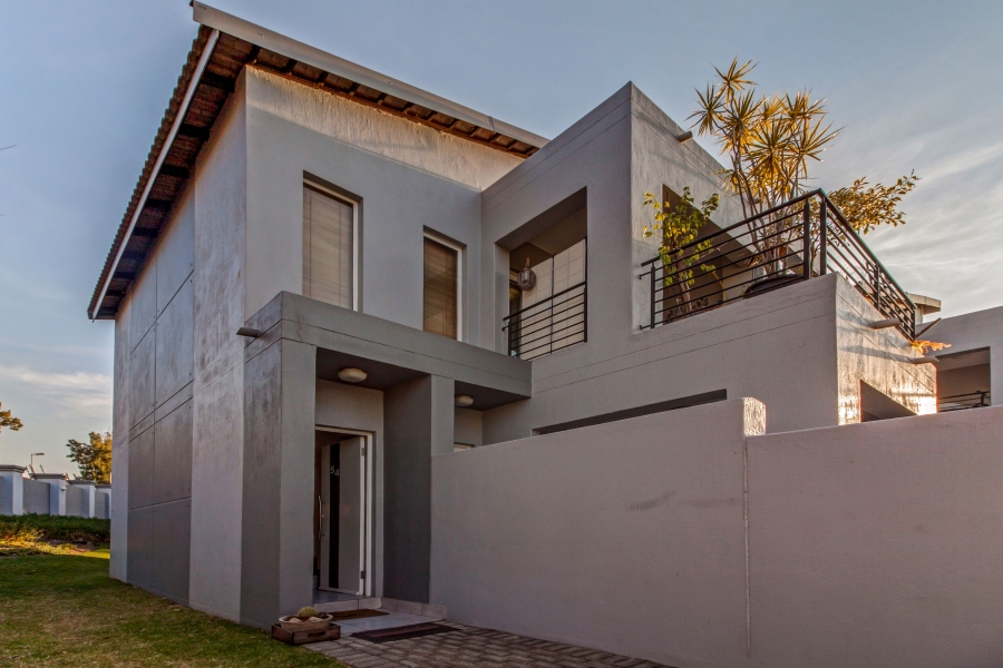 2 Bedroom Property for Sale in Broadacres Gauteng