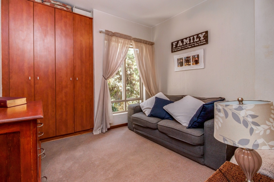 2 Bedroom Property for Sale in Broadacres Gauteng