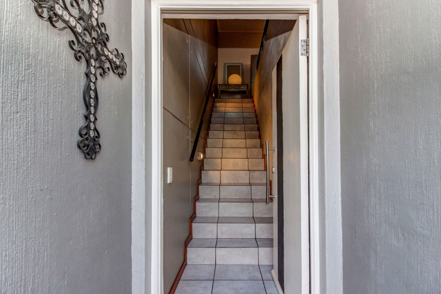 2 Bedroom Property for Sale in Broadacres Gauteng