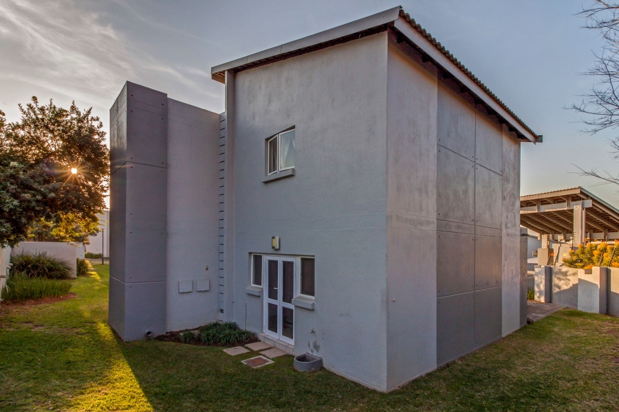 2 Bedroom Property for Sale in Broadacres Gauteng