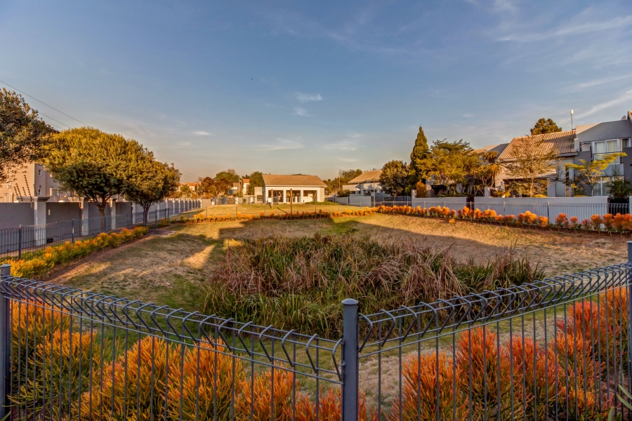 2 Bedroom Property for Sale in Broadacres Gauteng