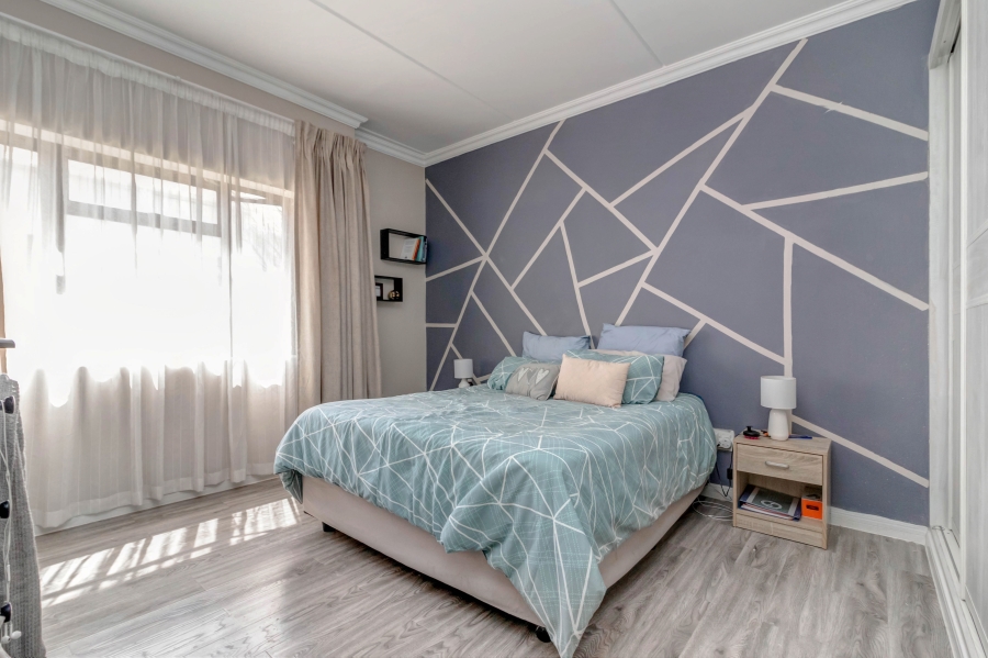 2 Bedroom Property for Sale in Broadacres Gauteng