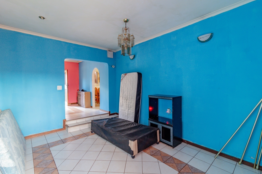 8 Bedroom Property for Sale in Lenasia South Gauteng