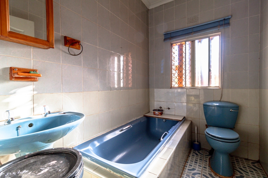 8 Bedroom Property for Sale in Lenasia South Gauteng