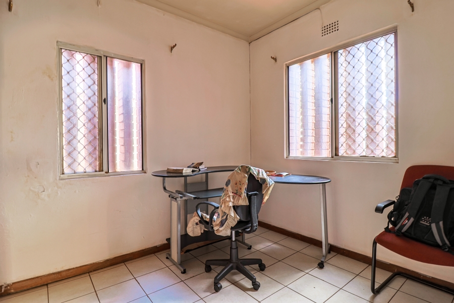 8 Bedroom Property for Sale in Lenasia South Gauteng