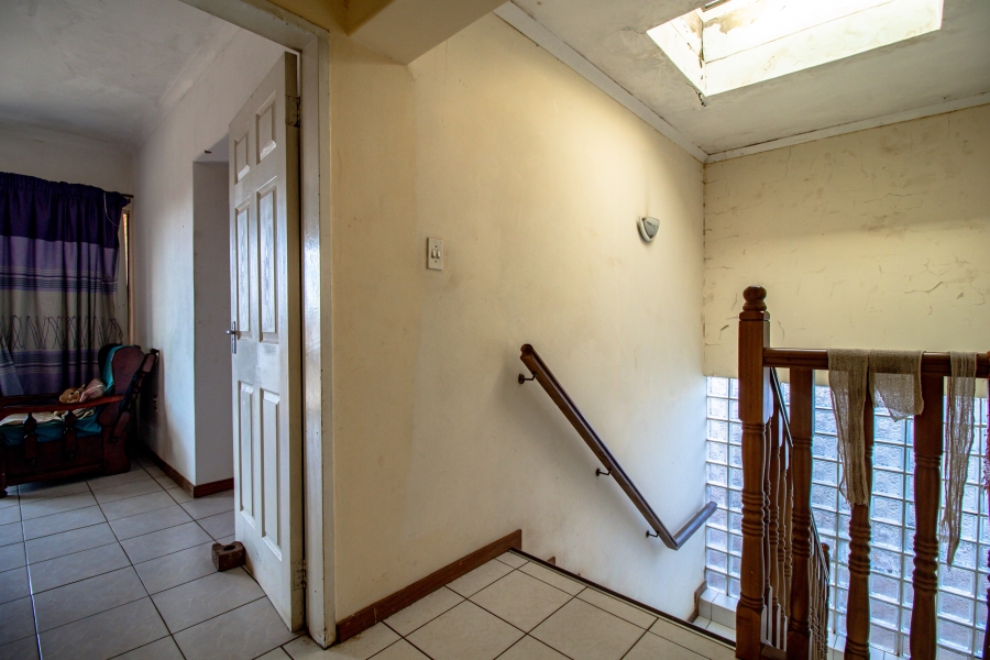 8 Bedroom Property for Sale in Lenasia South Gauteng