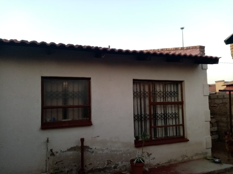 3 Bedroom Property for Sale in Soshanguve JJ Gauteng
