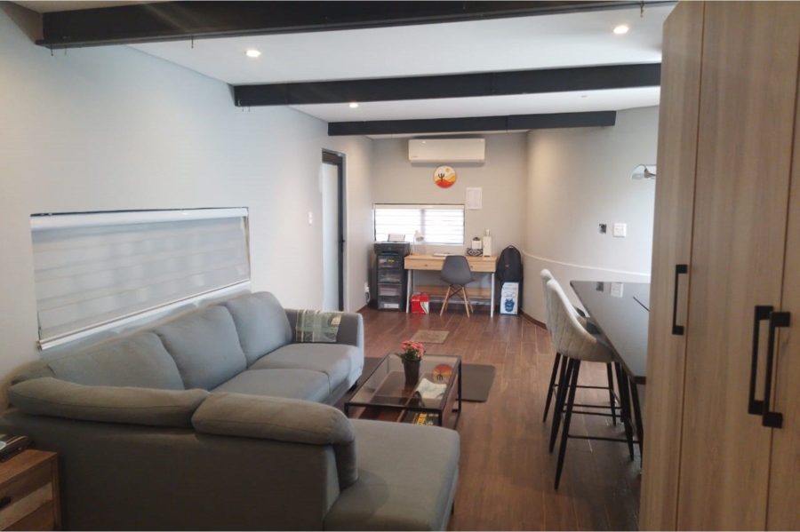 To Let 1 Bedroom Property for Rent in Greenside Gauteng