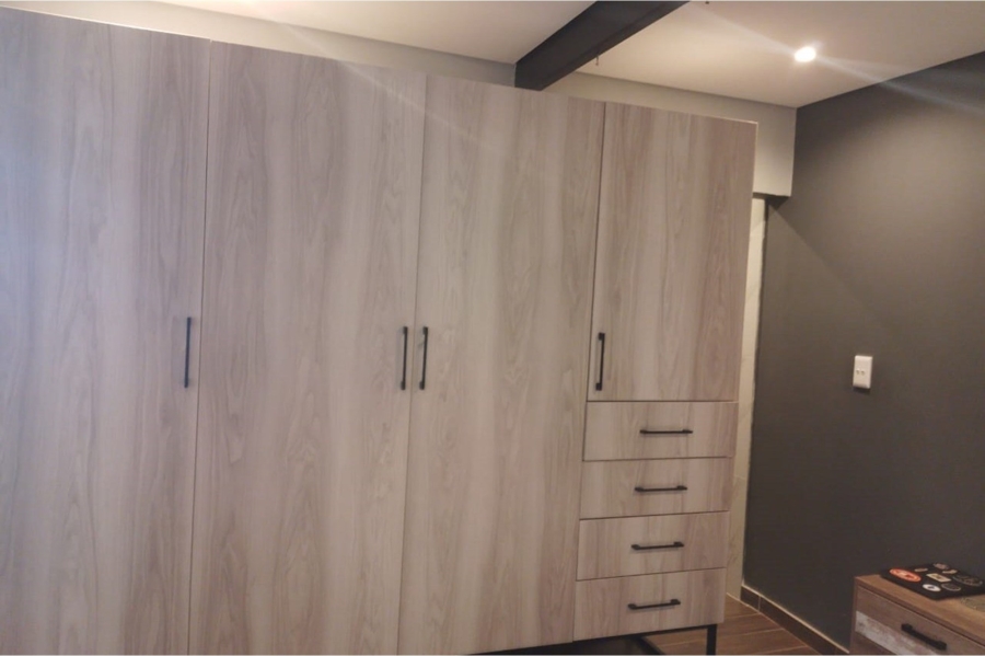 To Let 1 Bedroom Property for Rent in Greenside Gauteng