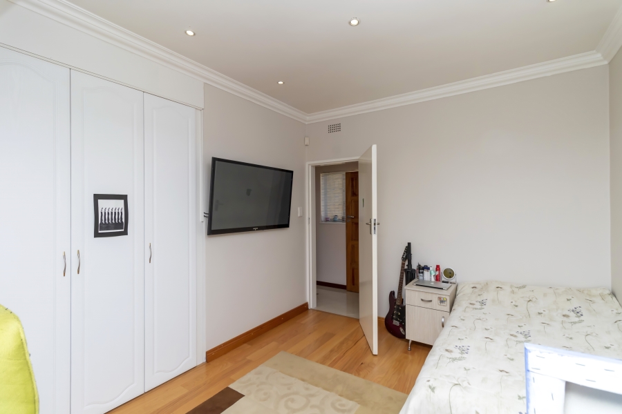 5 Bedroom Property for Sale in Windsor West Gauteng