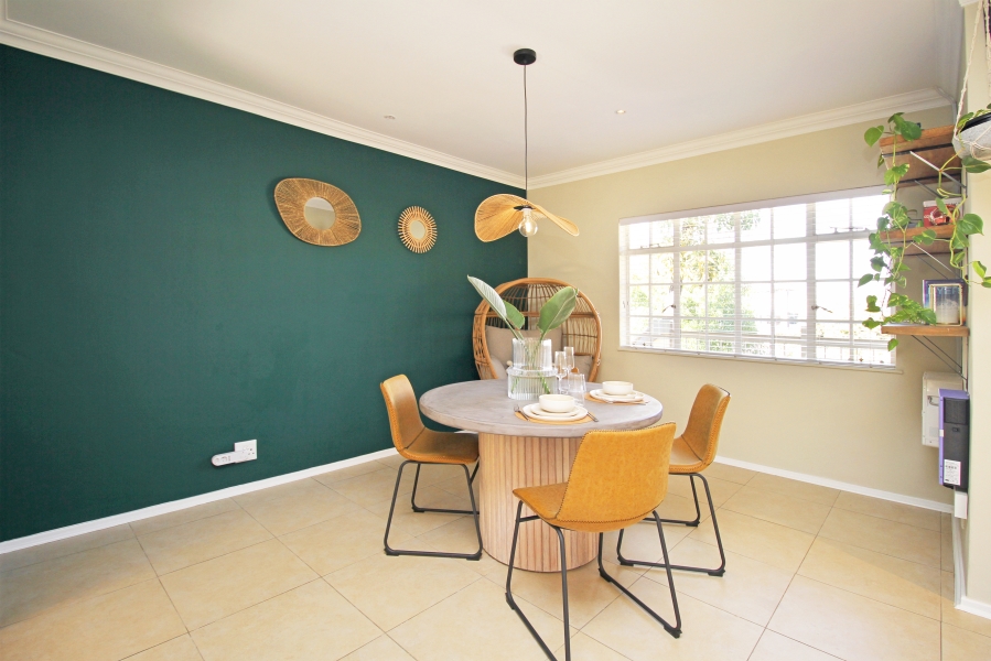 To Let 2 Bedroom Property for Rent in Bryanston Gauteng