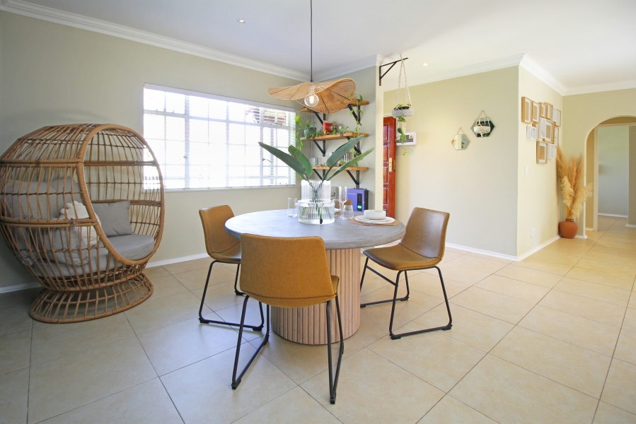 To Let 2 Bedroom Property for Rent in Bryanston Gauteng