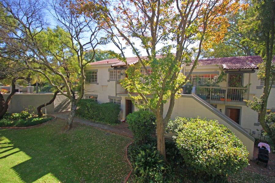 To Let 2 Bedroom Property for Rent in Bryanston Gauteng