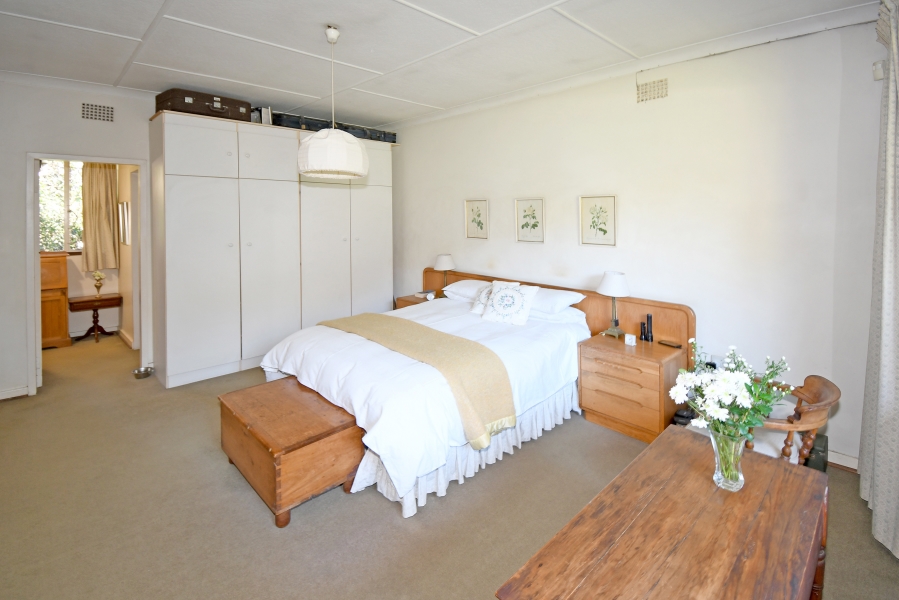 4 Bedroom Property for Sale in Hurlingham Gauteng