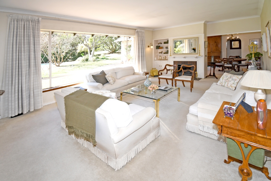 4 Bedroom Property for Sale in Hurlingham Gauteng