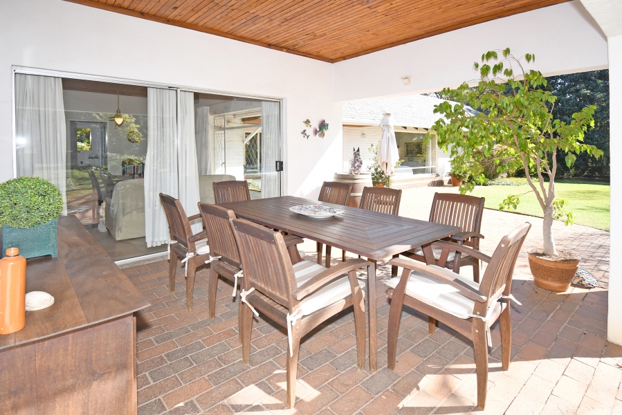 4 Bedroom Property for Sale in Hurlingham Gauteng
