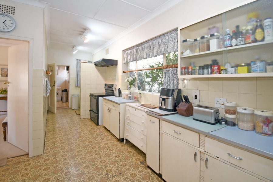4 Bedroom Property for Sale in Hurlingham Gauteng