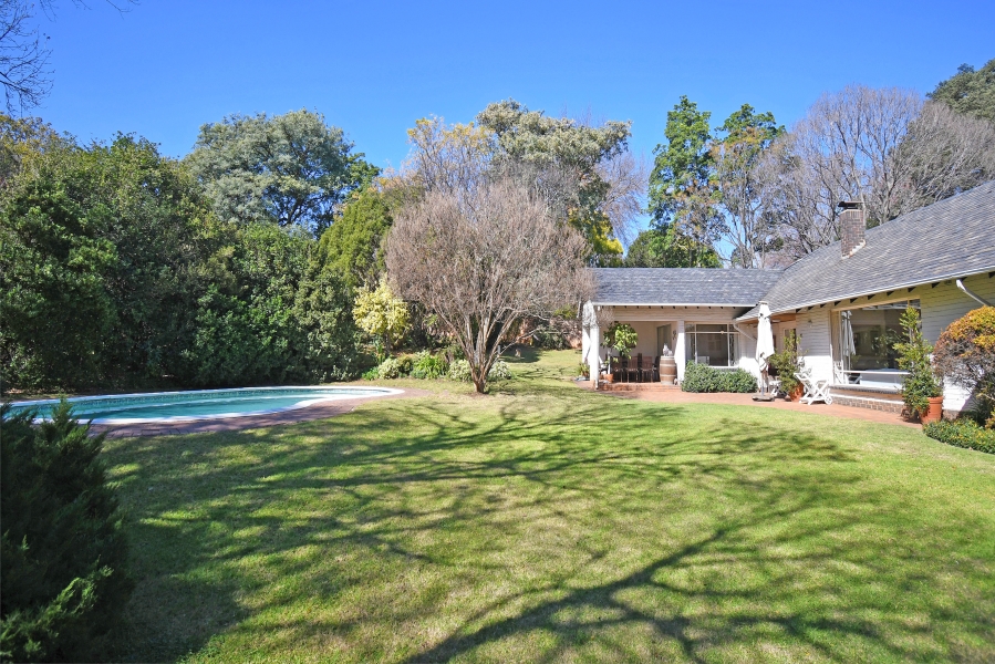 4 Bedroom Property for Sale in Hurlingham Gauteng