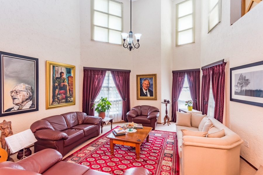5 Bedroom Property for Sale in Rant En Dal Gauteng