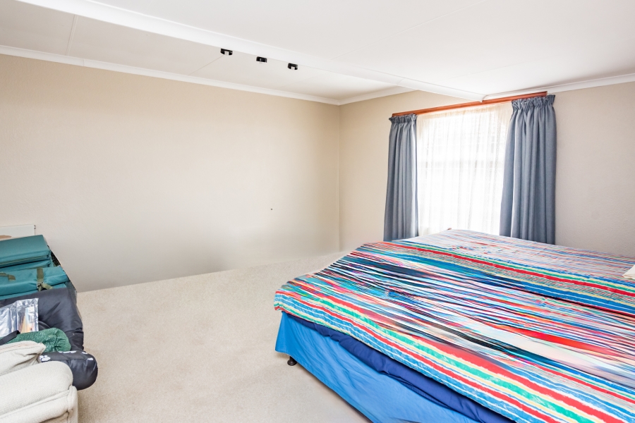 5 Bedroom Property for Sale in Rant En Dal Gauteng
