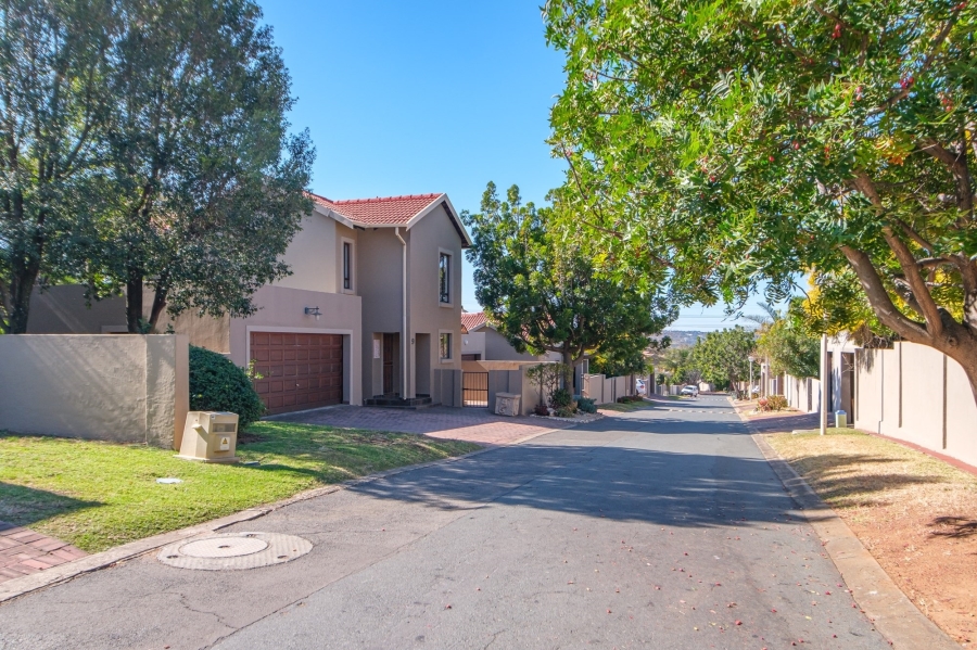 2 Bedroom Property for Sale in North Riding Gauteng