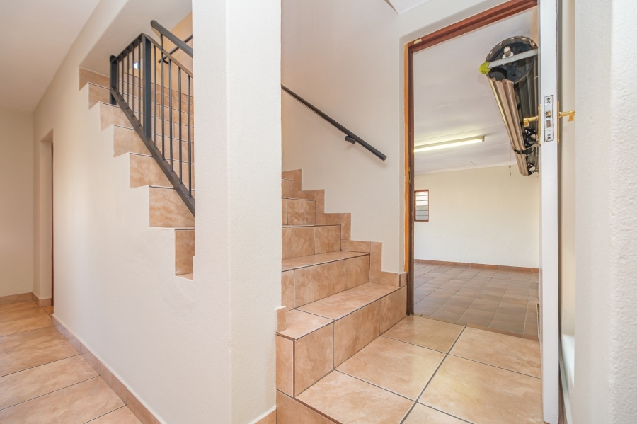 2 Bedroom Property for Sale in North Riding Gauteng